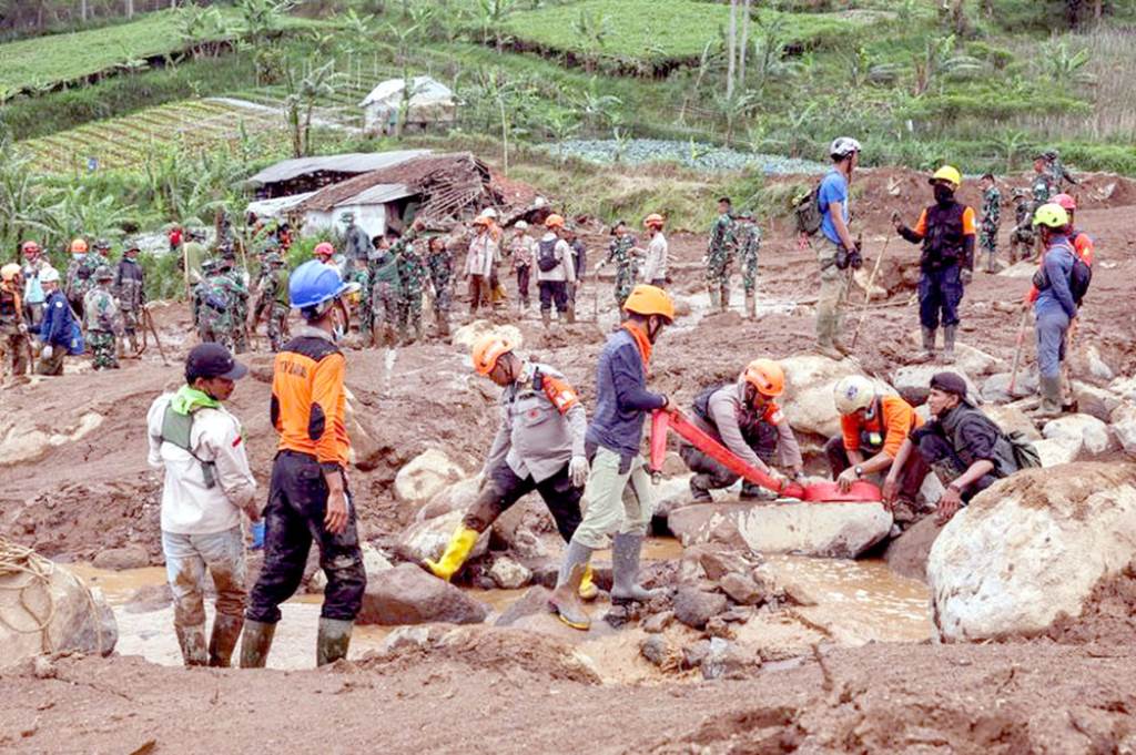 Landslide in Indonesia 23 soldiers confirmed dead